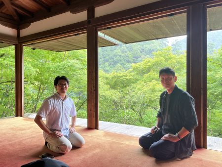 高山寺　建築家の岩崎さんと共に