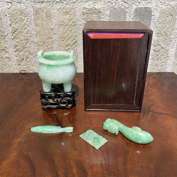 翡翠　香炉