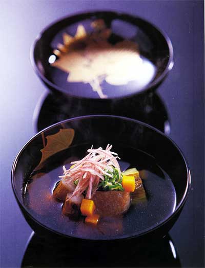 漆腕に盛り付け